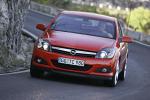 Opel Astra GTC 2005 года